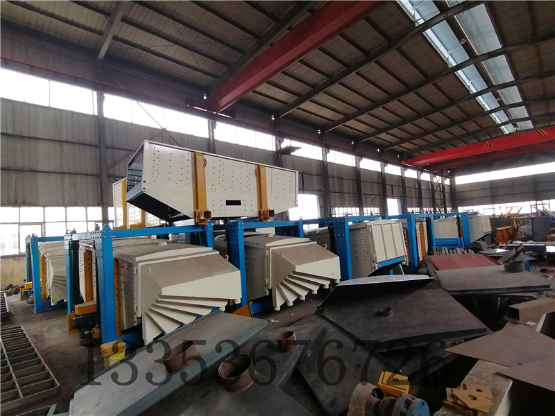 方形搖擺篩和圓形搖擺篩的主要區(qū)別在哪些方面？