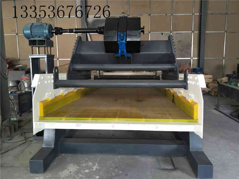 激振器式高頻脫水篩的產(chǎn)品優(yōu)勢(shì)比振動(dòng)電機(jī)的體現(xiàn)在哪方面？2